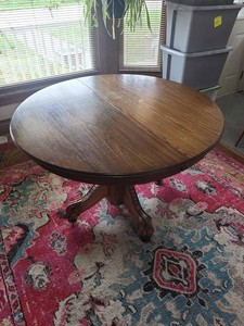 Oak Pedestal Dining Table Set with Leaf & 6 Chairs Floral Seats