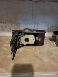 Polaroid Land Camera Model 95 Folding Instant Camera Brown Leatherette