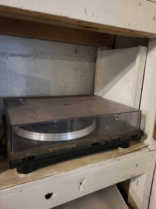 NAD 5020A Fully Automatic Belt Drive Turntable Made In England