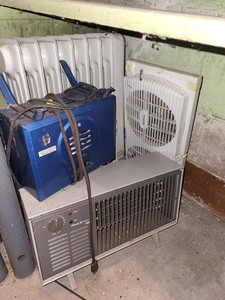 Lot of Assorted Portable Heaters & Windmere Box Fan Electric