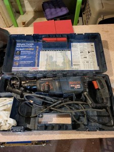 Bosch 11255VSR Bulldog Xtreme SDS-Plus Rotary Hammer w Case
