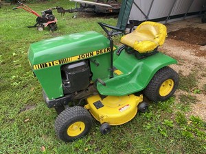 John Deere 116 Riding Lawn Tractor Mower w Deck Vintage