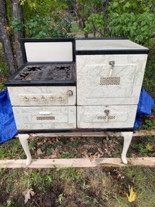 Detroit Jewel Antique Gas Cook Stove Porcelain Enamel Range
