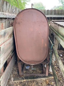 Horizontal Steel Storage Tank on Stand w Valve & Vent Local Pickup