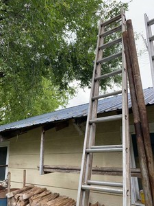 Aluminum Extension Ladder Outdoor Farm Shop Contractor Use