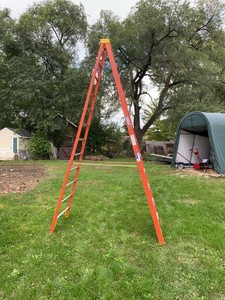 Werner 12 Ft Fiberglass Step Ladder Type IA 300 lb Model 6212