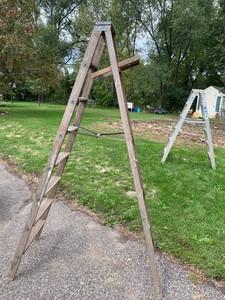 Pair of Step Ladders Wood Orchard Style & Aluminum 8ft Local Pickup