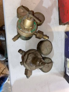 Dalton & Royal Vintage Gas Pressure Regulators Gauge Lot Untested