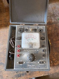 Accurate Instrument Co Model 161 Utility Tester Tube Tester Case