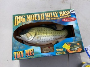 Gemmy Big Mouth Billy Bass Singing Motion Fish w Original Box