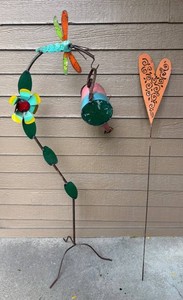 FY - Dragonfly & Heart Stake Metal Garden Art & Yard Decor