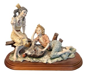 K - Vintage Hand-Painted Italian Sculpture by Auro Belcari