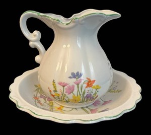 K - Vintage Mann Day Lily Bowl & Pitcher Set