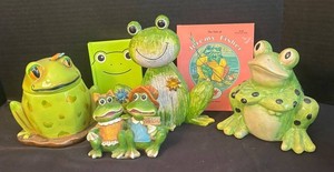 K - Frog Decor & Books Mixed Lot
