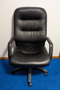 B1 - Office Chair - Vintage Office Club Inc. Black Padded 2001