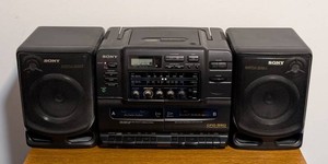 UL - Vintage Boombox - Sony CFD-550 CD Radio Cassette Recorder