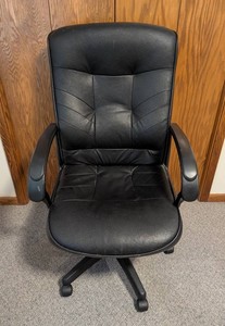 O - Office Chair - Black Padded Swivel Desk Chair