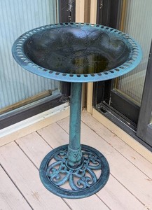 BY - Plastic Bird Bath - Pedestal Garden Birdbath 28 High