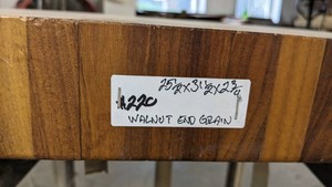 Walnut Premade Slab 21 12x25 12, thickness 2 34-End Grain