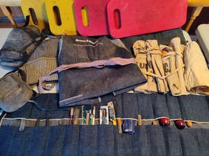 Lot of Assorted Tool Aprons (FullHalf), Knee Pads 