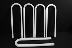 GE F32T8 SPX35 U6 & F40CX41U6 Fluorescent Tubes (Lot of 5)