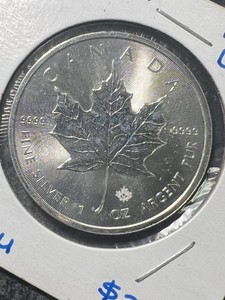 2016 CANADIAN MAPLE LEAF 1 TROY OZ .9999 FINE SILVER