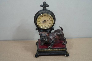 Bull Dog Desk Clock