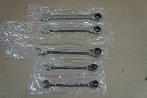 Assorted GearWrench Ratcheting Combination Wrenches