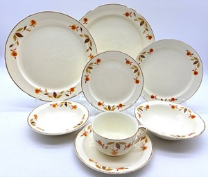 Vintage Hall Autumn Leaf Dinnerware Set - 72 Pieces