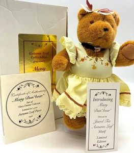 Vintage 1996 Mary Dunbear Autumn Leaf Limited Edition Collectible