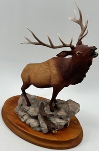 Vintage Franklin Mint the Challenger Elk Porcelain Sculpture