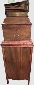 Victor Victrola VV-IXA Cabinet Phonograph With Records - 22 X 19 X 50 in