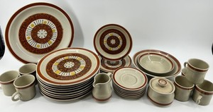 Topaz Sunburst Stoneware Dinnerware Mixed Lot - 31pc