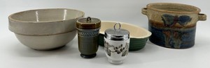 Mixed Lot Studio Pottery & Royal Worcester Ceramics (5pc)