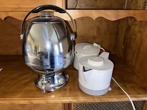 Vintage Coffee Urn & Rival Electric Kettles Kitchen Appliance Lot