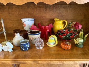 Lot of Assorted Ceramic Pottery Seasonal Home Decor Accents