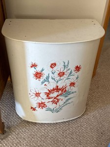 Vintage Detecto New York White Metal Laundry Hamper Floral Lid Bin