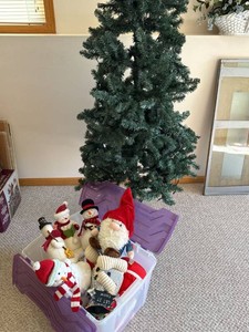 Artificial Pre-Lit Christmas Tree With Plush Holiday Decor Lot