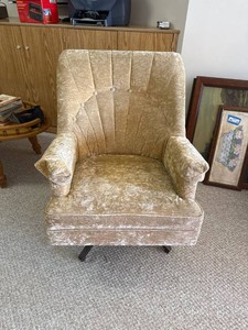 Mid-Century Crushed Velvet Swivel Chair High Back Accent Lounge