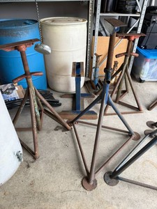 Lot of Heavy-Duty Adjustable Screw Jack Stands  Support Stands