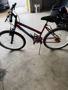 Huffy Mountain Bike (Magenta)