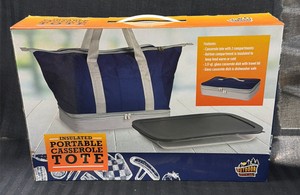 Brand New 3.17 quart glass casserole dish with travel lid include includes portable casserole tote