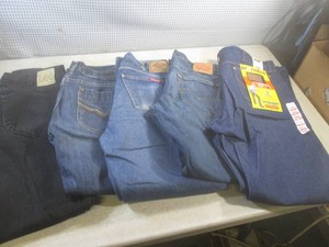 (CSB) 5 Pairs of Assorted Jeans - Lee, Request, Dickies, Levis and Wrangler