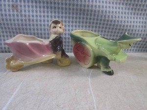 (EC1) 2 Vintage USA Pottery Figure Planters