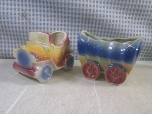 (EC1) 2 Vintage USA Pottery Figure Planters