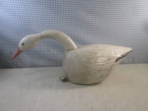 (EC1) Vintage Carved Solid Wood Goose Decoy 27 Long