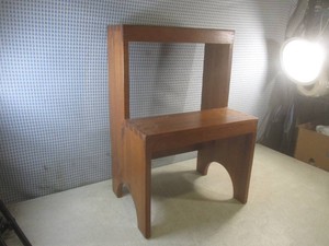 (EW6) Handmade Shaker-Style Two-Step Stool 23 34 H x 16 W x 11 12 D