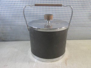 (CS) Vintage Atapco Black Faux Alligator Ice Bucket with Wood Handles Chrome Trim
