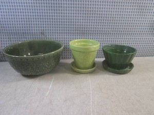 (EC1) Vintage Haeger Ceramic Bowl and 2 Ceramic Shawnee Planters