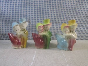 (EC1) 3 Smaller Vintage Ceramic Couple Planters 5 58 Tall